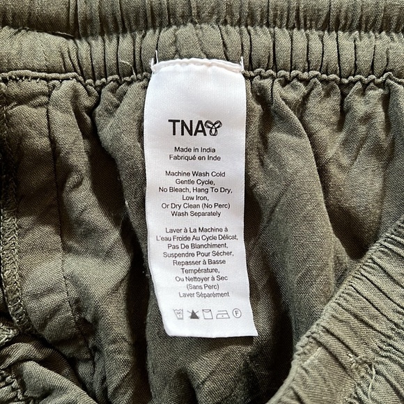 TNA XS womens short - Picture 4 of 4